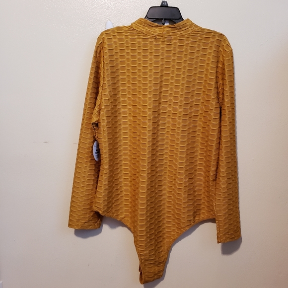 Mustard yellow plus size bodysuit with snaps size 3X NWT - Picture 6 of 6